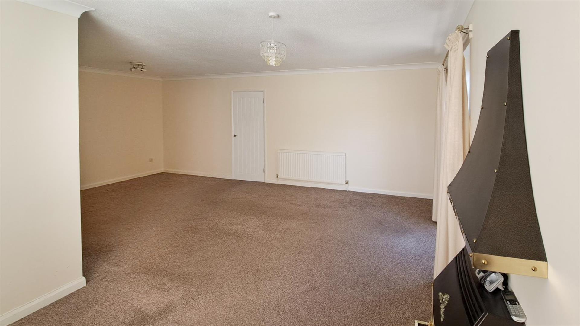 Farnham Way, Bedford